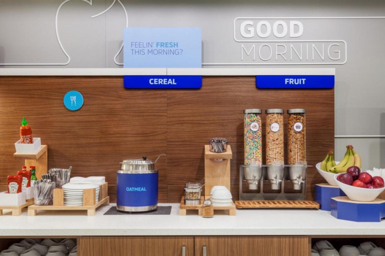 Holiday Inn Express & Suites - Austin - Manor By Ihg Eksteriør billede